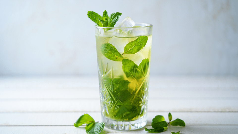 mint iced green tea