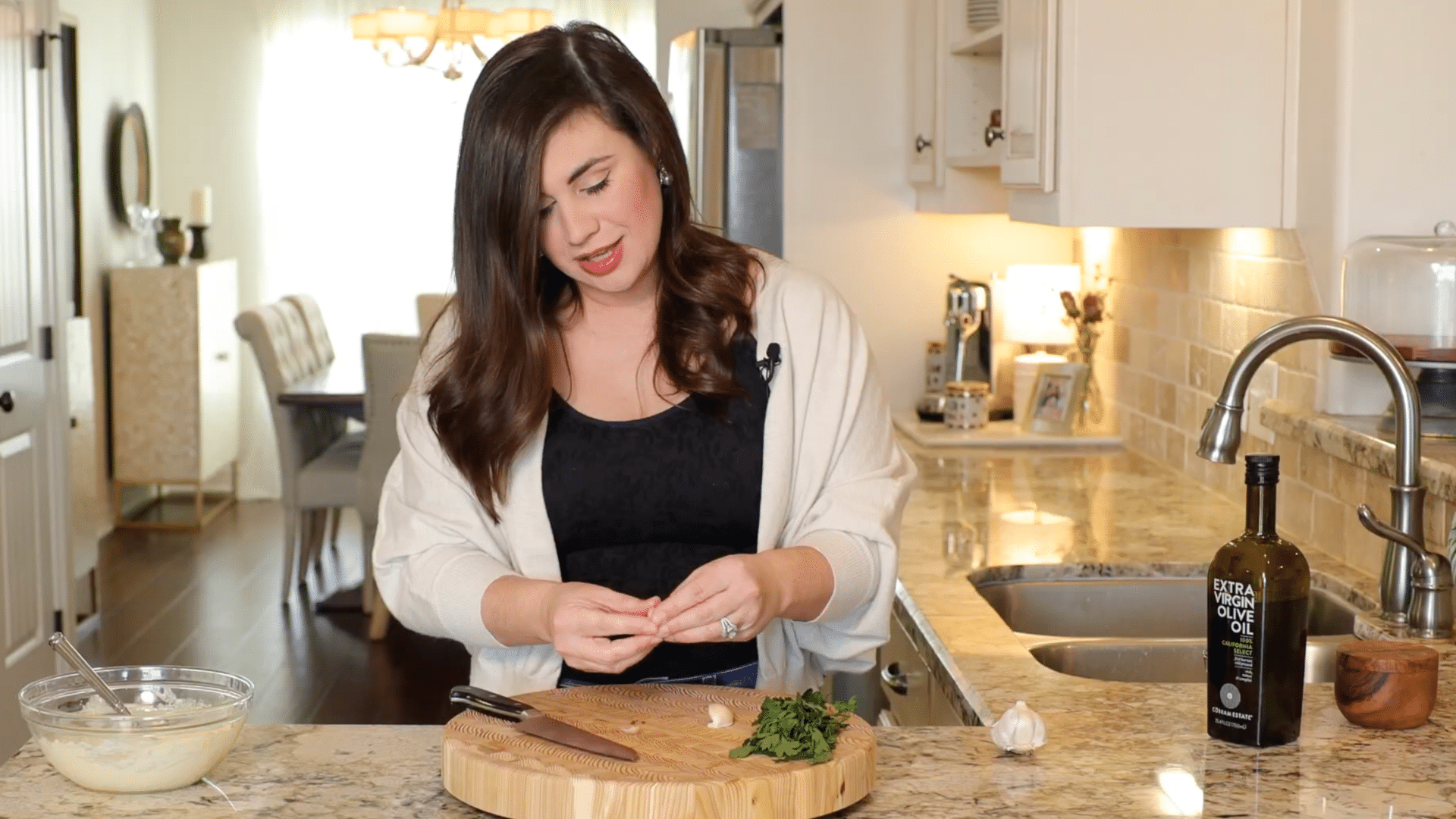prepare the garlic parsley