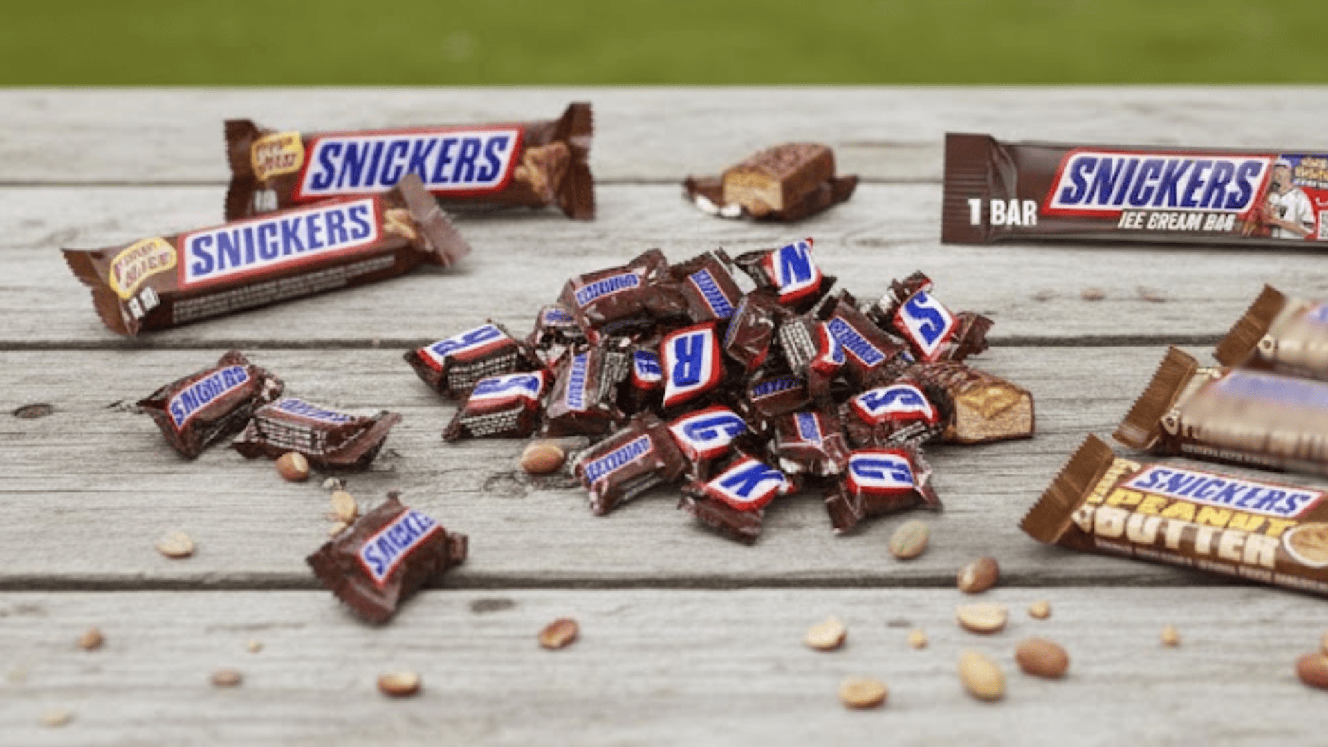 are all snickers bars gluten free