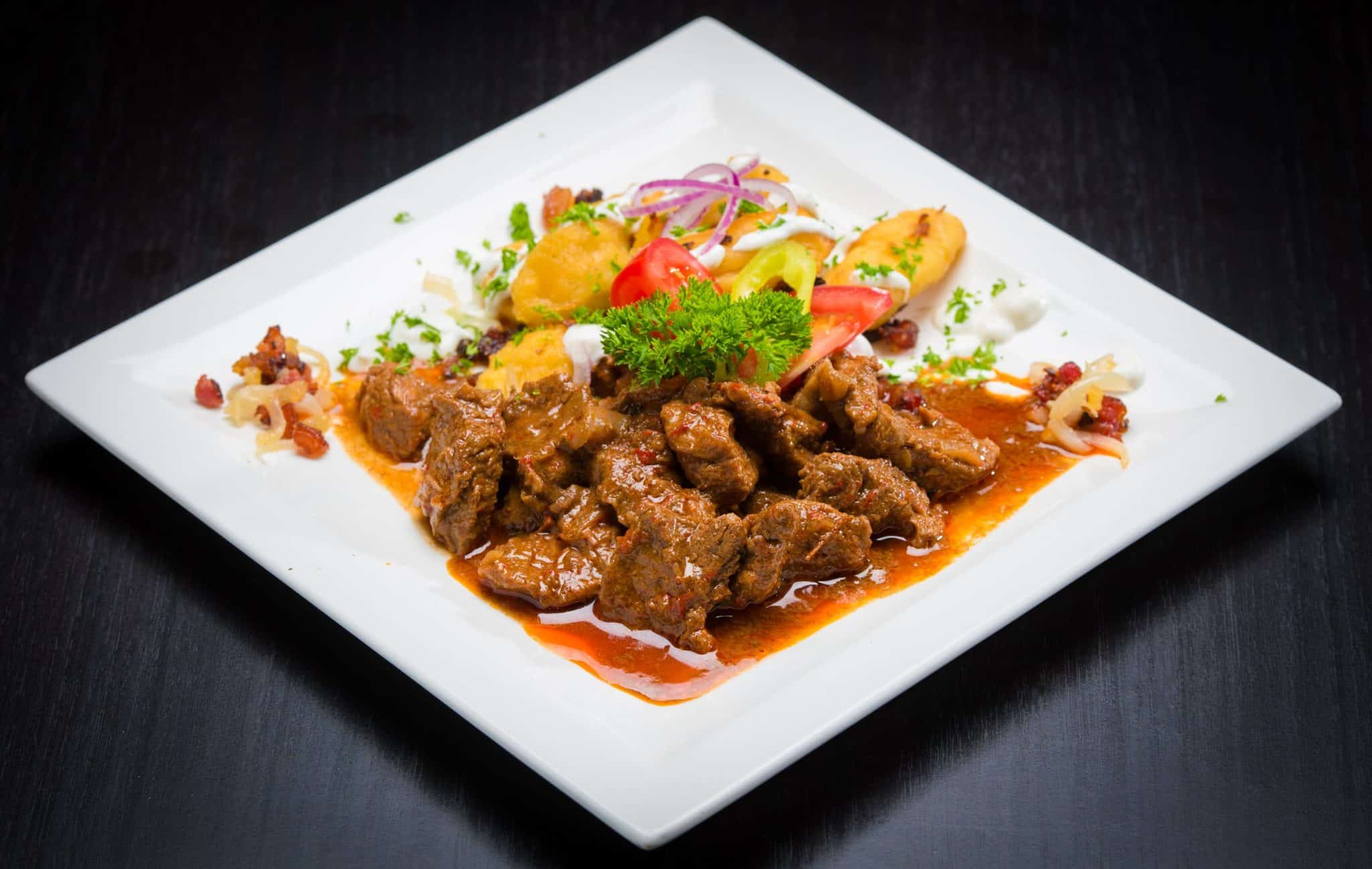 Vlaamse Stoofkarbonaden (Flemish Beef and Beer Stew)