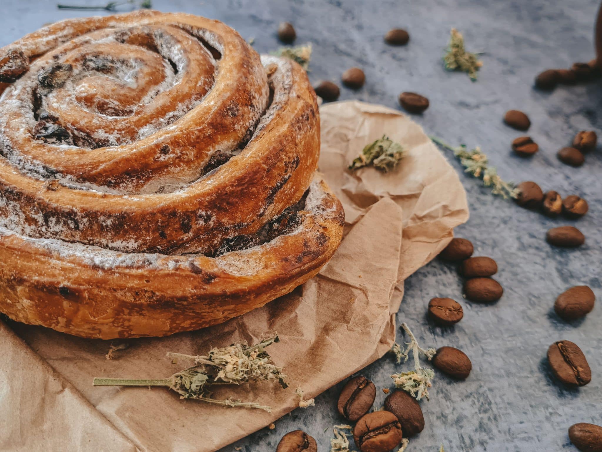 Zeeuwse Bolus (Sticky Brown Sugar Spiral Buns)