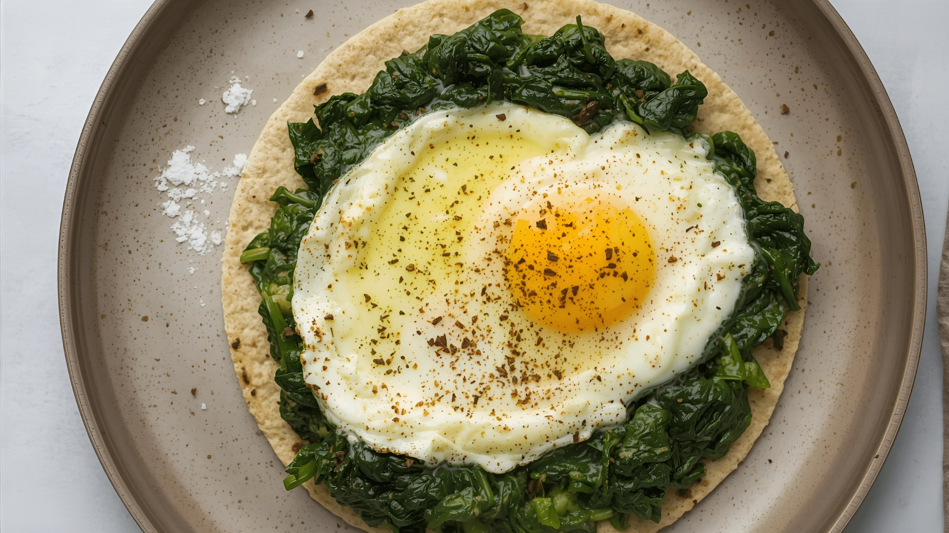 egg-spinach-pita